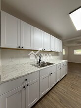 230 Craigmont Ln in San Antonio, TX - Building Photo - Building Photo