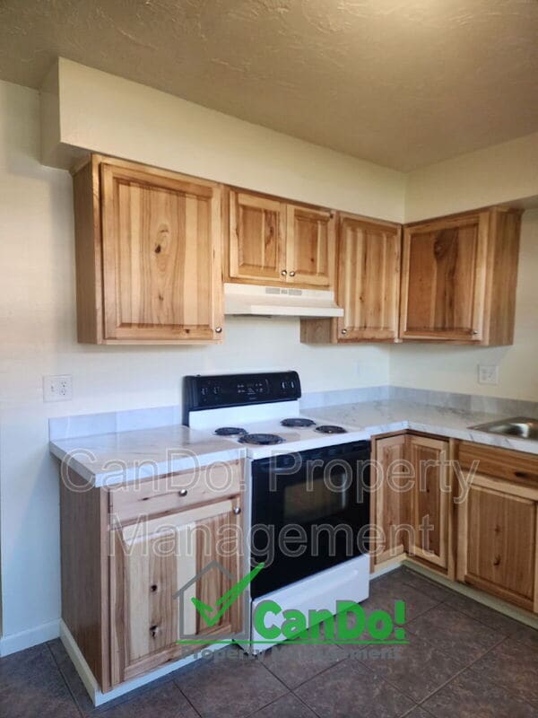 260 Carol Dr in Blackfoot, ID - Building Photo - Building Photo