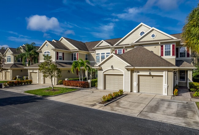 Savannah Preserve in University Park, FL - Building Photo - Primary Photo