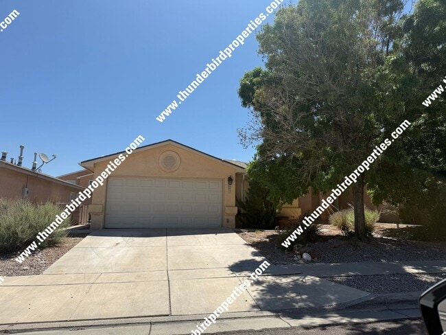 property at 6628 Ventana Hills Rd NW