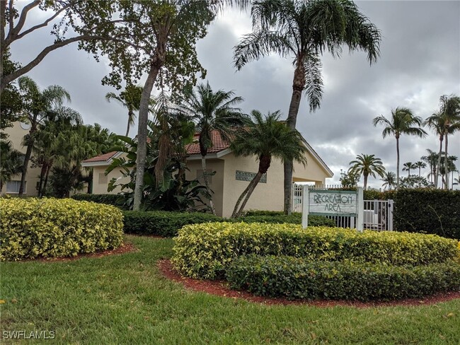 7737 Jewel Ln in Naples, FL - Foto de edificio - Building Photo