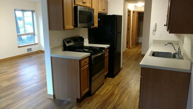 Legend House in Seattle, WA - Building Photo - Building Photo