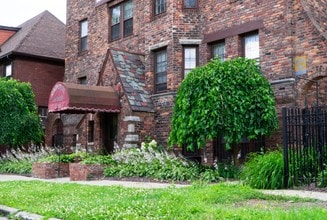 Capitol Manor Apartments in Detroit, MI - Building Photo - Building Photo
