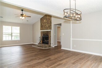 291 Fern Ct in Hampton, GA - Building Photo - Building Photo