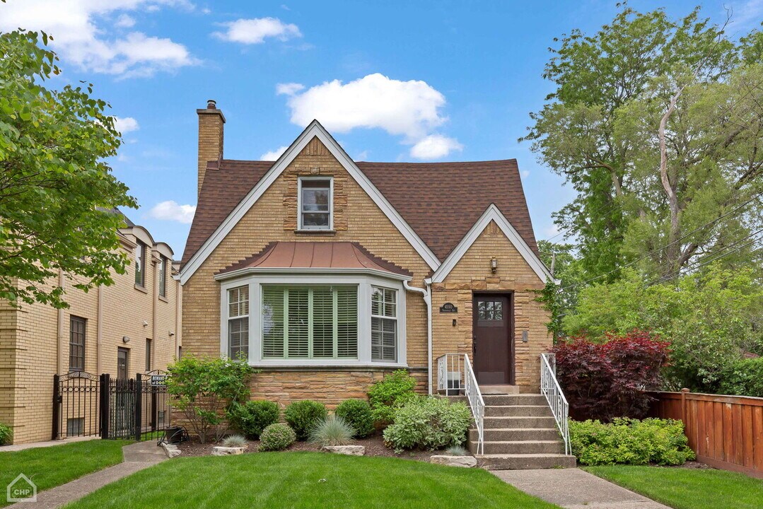 4550 W Thorndale Ave in Chicago, IL - Building Photo