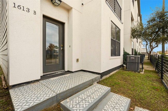 1613 Milby St in Houston, TX - Building Photo - Building Photo