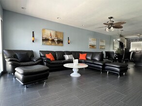 999 N Riverside Dr in Pompano Beach, FL - Building Photo - Building Photo