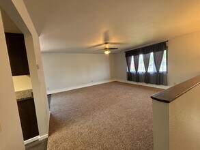 2812 Gillam Way in Fairbanks, AK - Building Photo - Building Photo