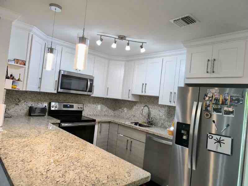 4141 NW 114th Ave in Coral Springs, FL - Building Photo