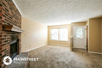3728 Pebble Creek Dr in Indianapolis, IN - Building Photo - Building Photo