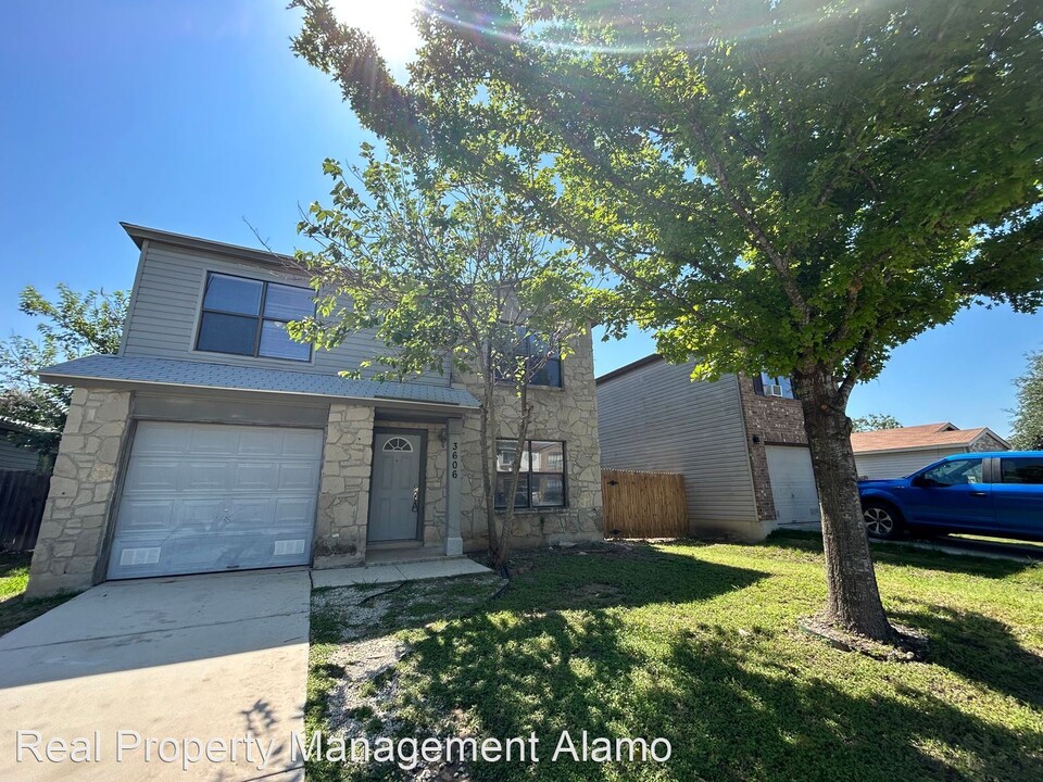 3606 Cameron Springs in San Antonio, TX - Foto de edificio