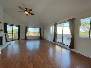 727 Island View Cir in Port Hueneme, CA - Building Photo - Building Photo