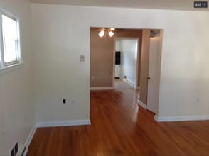 111 E Monmouth St, Unit Downstairs Unit in Winchester, VA - Building Photo - Building Photo