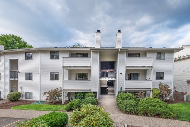 property at 11044 SW Greenburg Rd