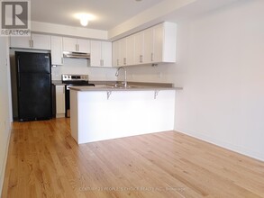 204 Lord Elgin Ln in Bowmanville, ON - Building Photo - Building Photo
