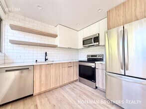 11600 Rochester Ave, Unit 5 in Los Angeles, CA - Foto de edificio - Building Photo