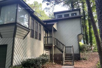 326 Homestead Cir NW in Kennesaw, GA - Building Photo - Building Photo