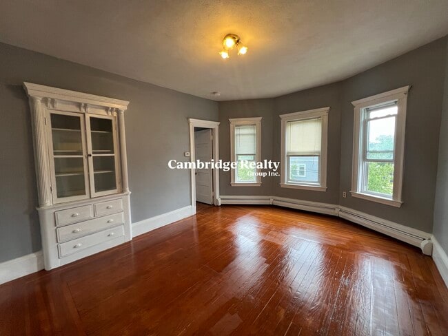 97 Morrison Ave, Unit 2 in Somerville, MA - Building Photo - Building Photo