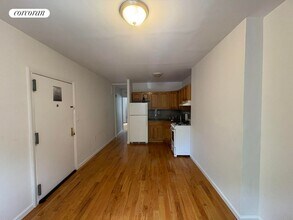 678 Degraw St in Brooklyn, NY - Building Photo - Building Photo