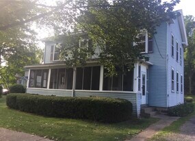 62 E Church St, Unit 64 East Church in Fairport, NY - Building Photo