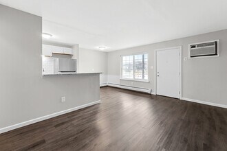 17250 Raupp Rd in Melvindale, MI - Building Photo - Building Photo