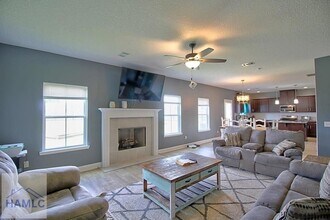 432 Fairview Cir in Hinesville, GA - Building Photo - Building Photo