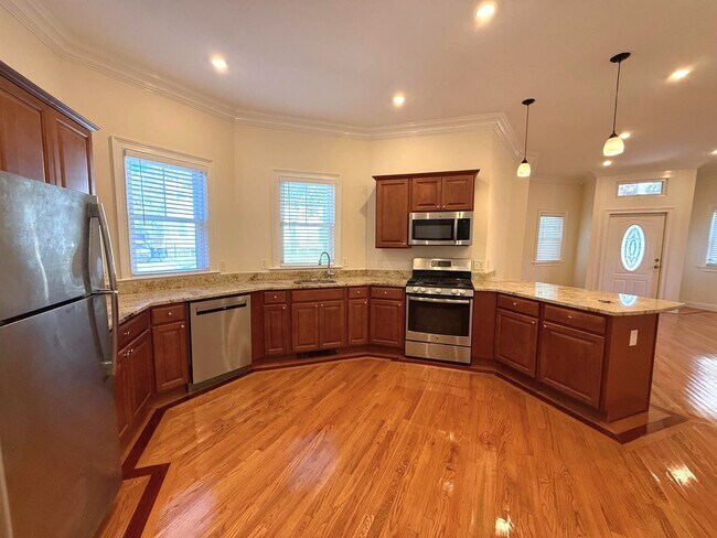 406 Medford St, Unit 1