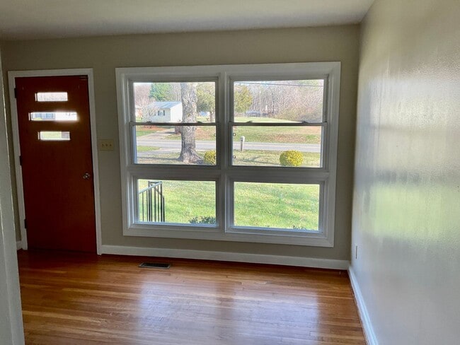 1804 Country Club Rd in Lincolnton, NC - Building Photo - Building Photo