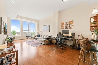 400 W North St, Unit 1628 in Raleigh, NC - Building Photo - Building Photo