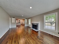 4345 Skillman St in Dallas, TX - Building Photo - Building Photo