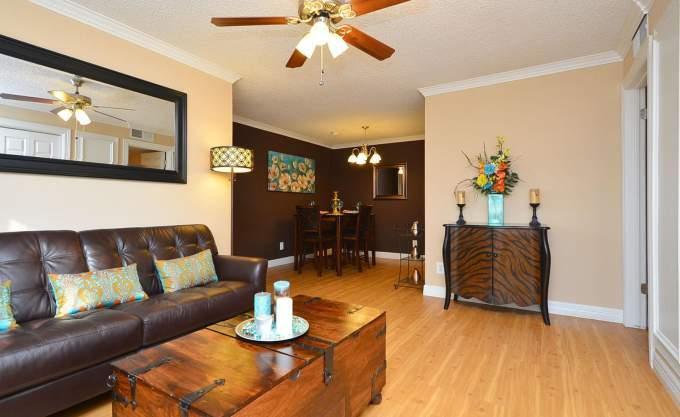 2900 Briarhurst Dr in Houston, TX - Building Photo