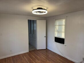 2708 20th St in Lubbock, TX - Foto de edificio - Building Photo