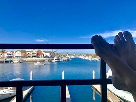 3289 Moritz Dr, Unit Moritz in Huntington Beach, CA - Building Photo