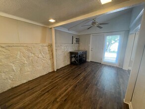 2008 Sanguinet St-Unit -2008 Sanquinet in Fort Worth, TX - Building Photo - Building Photo