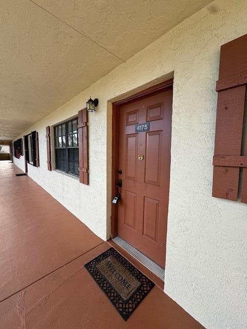 4175 Oak Terrace Dr in Greenacres, FL - Building Photo