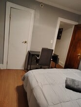 3 Voorheis St in Pontiac, MI - Building Photo - Building Photo