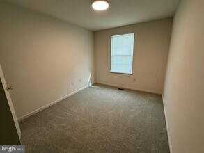 104 Belladonna Ln in Stafford, VA - Building Photo - Building Photo