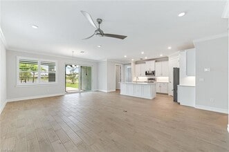 475 Polihale Wy in Naples, FL - Building Photo - Building Photo