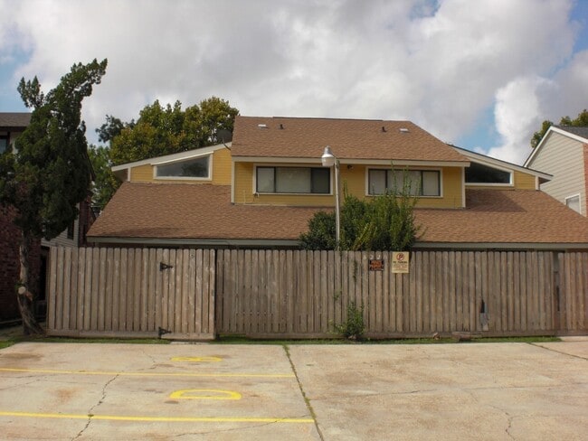property at 8220 Governor Dr
