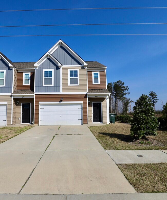 2943 Old Field Rd in Sumter, SC - Building Photo - Building Photo