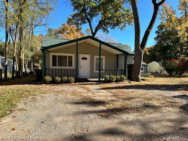 2365 Rolandale St in West Bloomfield Township, MI - Building Photo - Building Photo