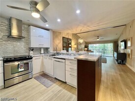 1120 Sarah Jean Cir in Naples, FL - Building Photo