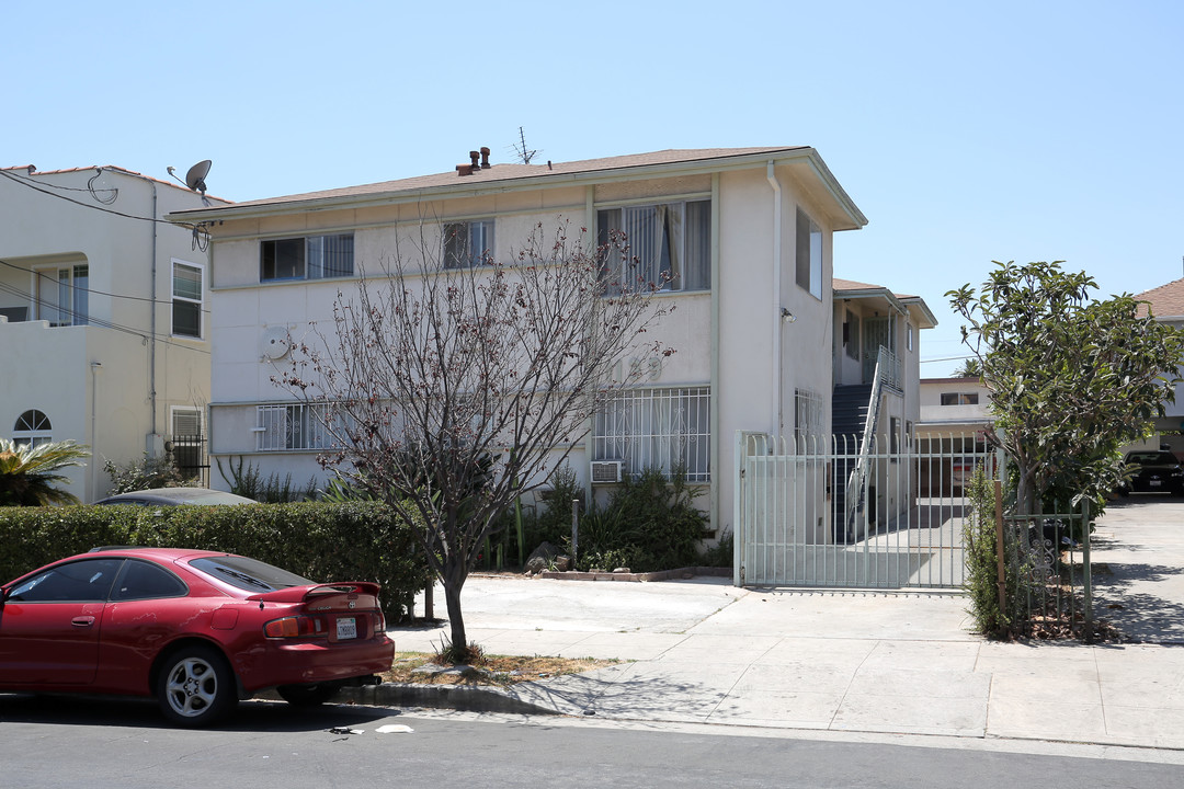 1139 S Kenmore Ave in Los Angeles, CA - Building Photo