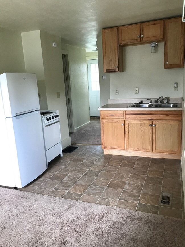 212 S Colorado Ave in Brush, CO - Building Photo - Building Photo