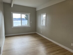 820 S Summit Ave in Bremerton, WA - Building Photo - Building Photo