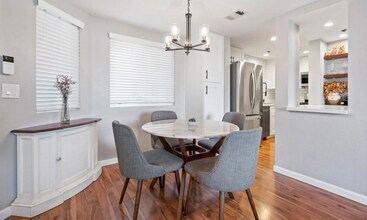 3666 3rd Ave, Unit 205 in San Diego, CA - Foto de edificio - Building Photo