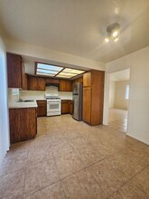 343 W 12th St in Los Angeles, CA - Foto de edificio - Building Photo