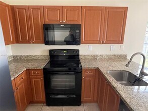 8350 NW 193rd Ln in Hialeah, FL - Building Photo - Building Photo