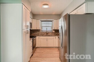 2317 13th Ave SW in Largo, FL - Building Photo - Building Photo