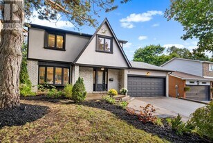 11 Jondan Crescent in Markham, ON - Building Photo
